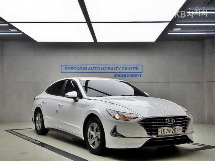 Hyundai Sonata 2.0 LPG 렌터카 — foto 1