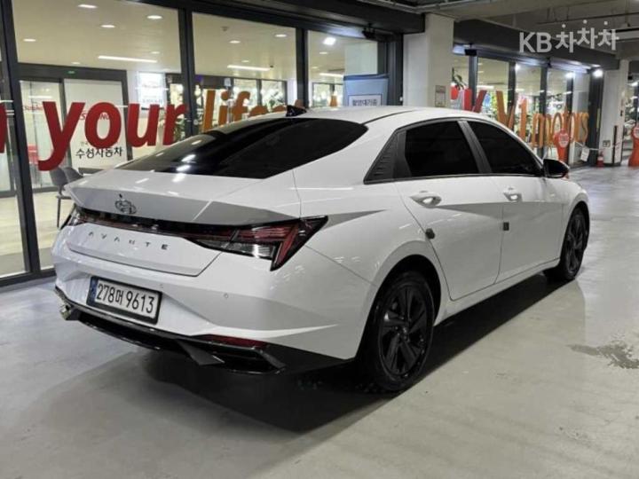 Hyundai Avante CN7 1.6 Gasoline Inspiration 5