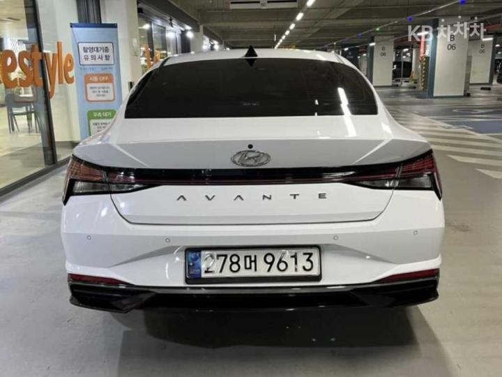 Hyundai Avante CN7 1.6 Gasoline Inspiration 6