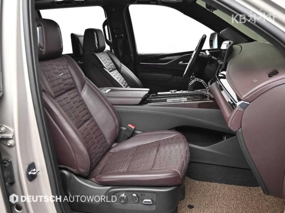 Cadillac Escalade — miniaturë 10
