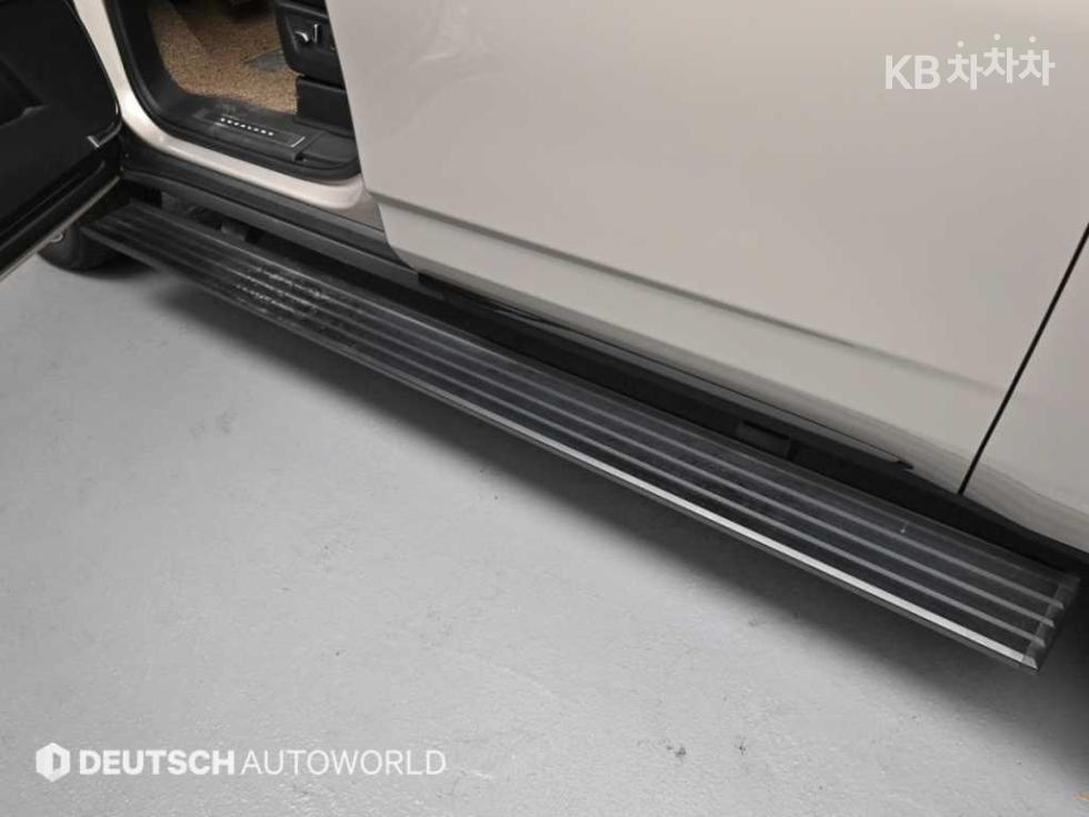 Cadillac Escalade — miniaturë 16