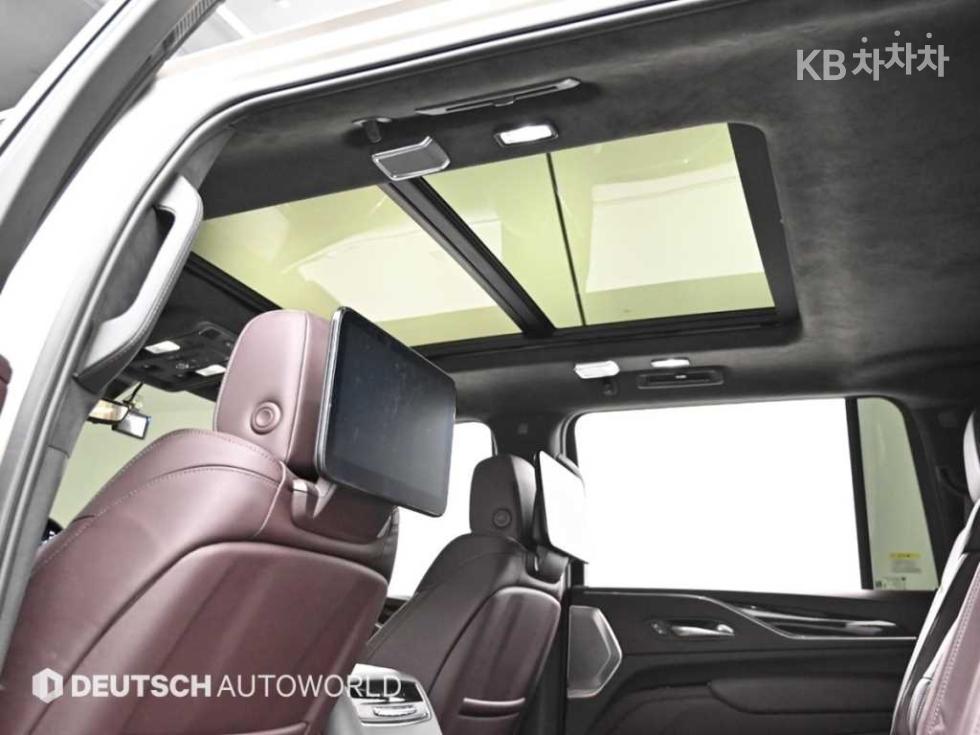 Cadillac Escalade — miniaturë 18