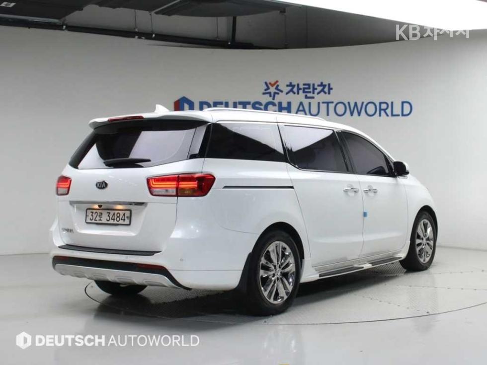 2017 - kia carnival