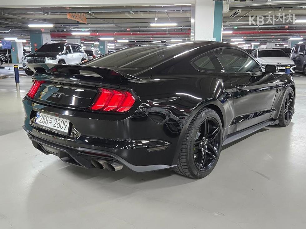 2021 Ford Used Car photo