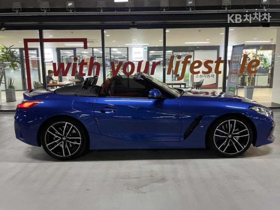 2023 BMW BMW Z4 photo