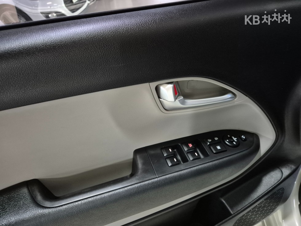 2016 - kia ray