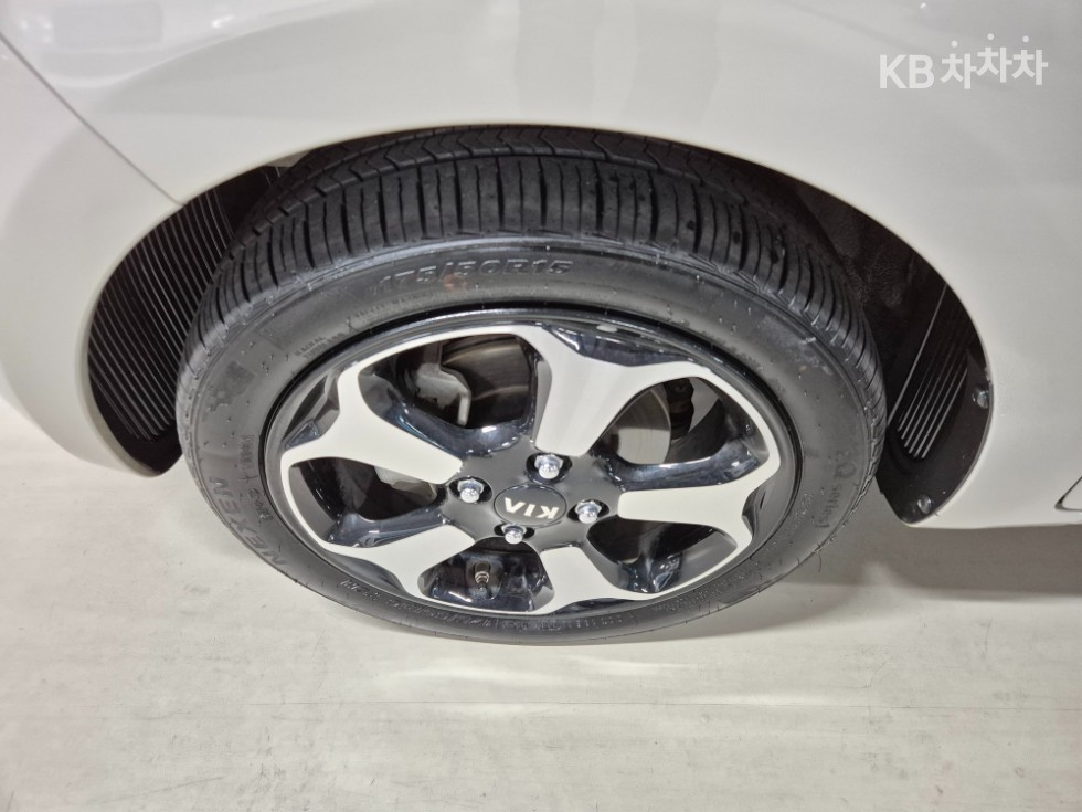 2016 - kia ray