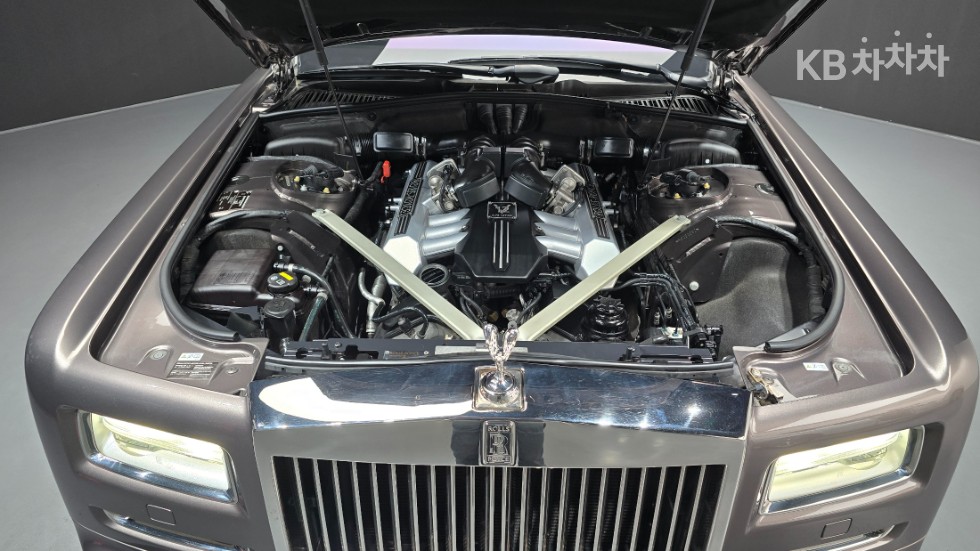 Rolls-Royce Phantom — miniaturë 6
