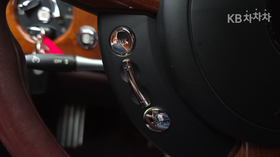 Rolls-Royce Phantom — miniaturë 12