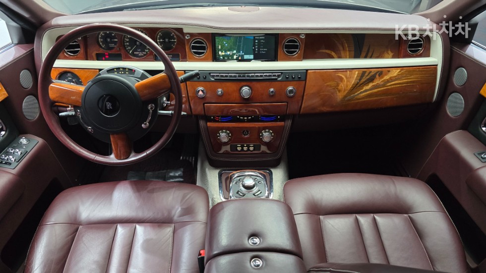 Rolls-Royce Phantom — miniaturë 18