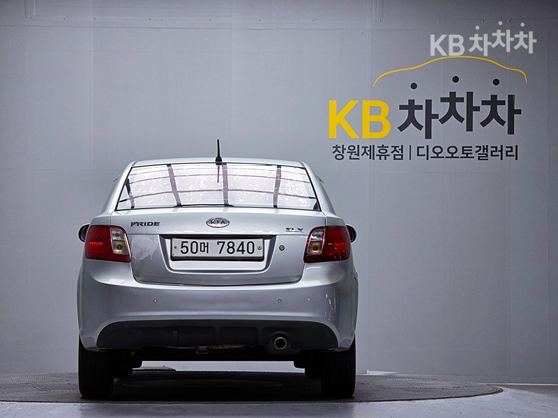 2010 - kia pride