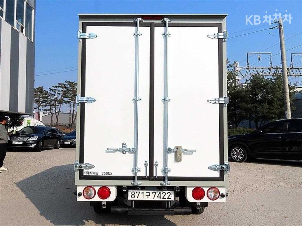 2025 - kia bongo iii