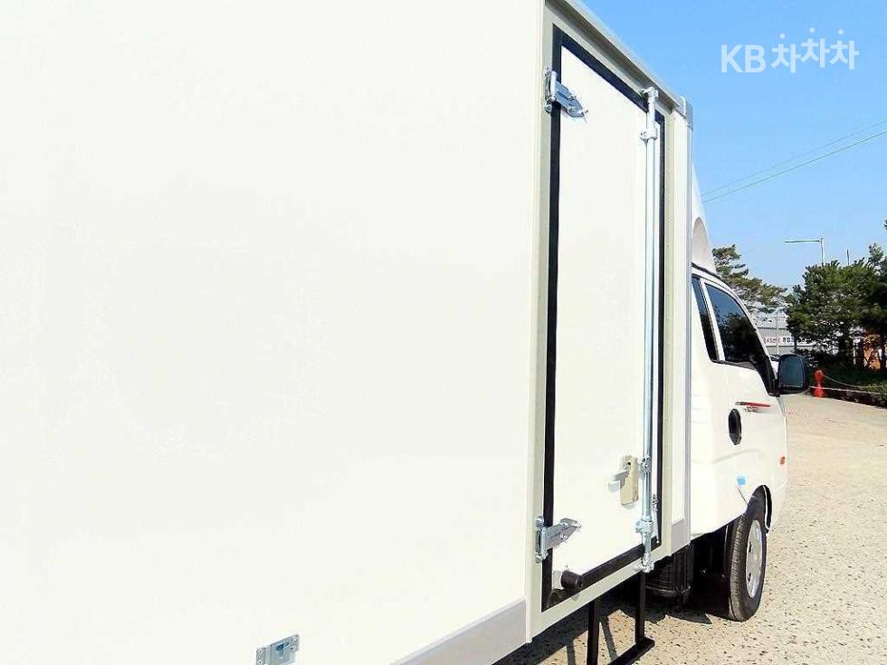 2025 - kia bongo iii