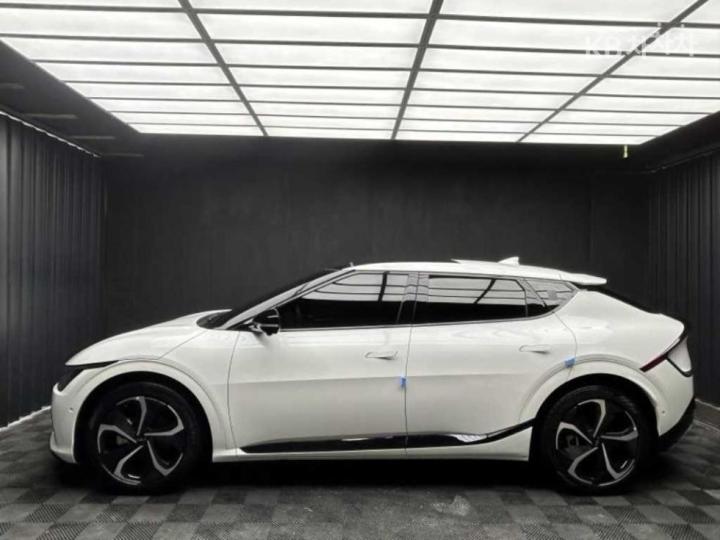 Kia EV6 Long Range 2WD GT-Line — фото 4
