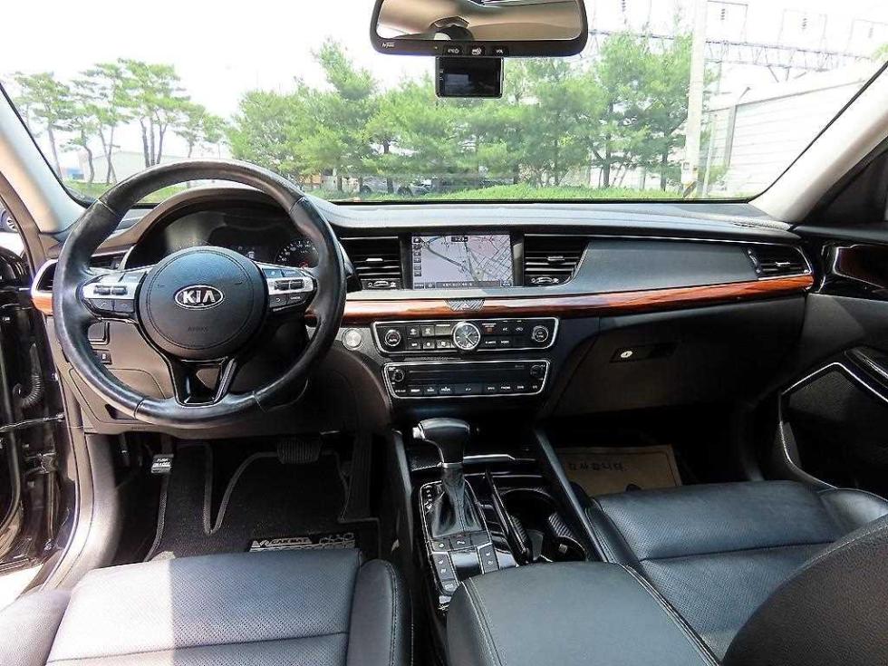 Kia K7 — miniaturë 7