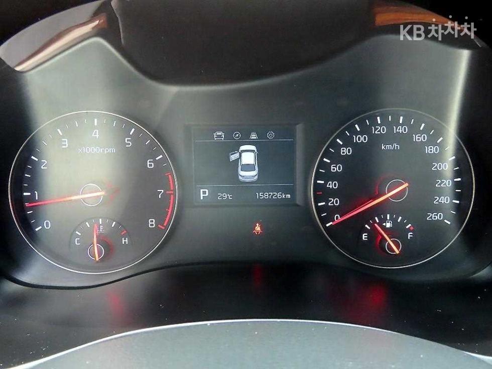 Kia K7 — miniaturë 9