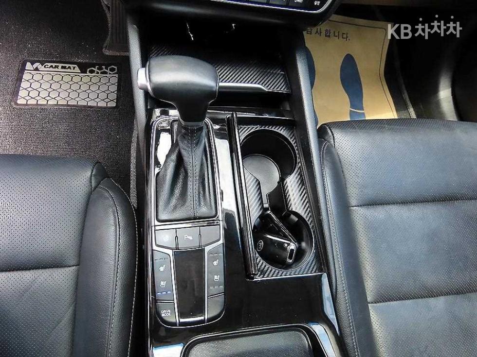 Kia K7 — miniaturë 10
