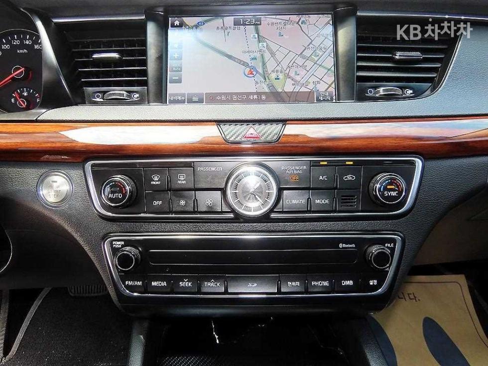 Kia K7 — miniaturë 13