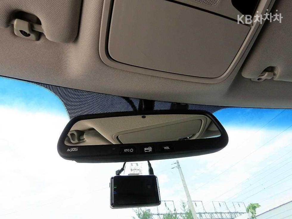 Kia K7 — miniaturë 14