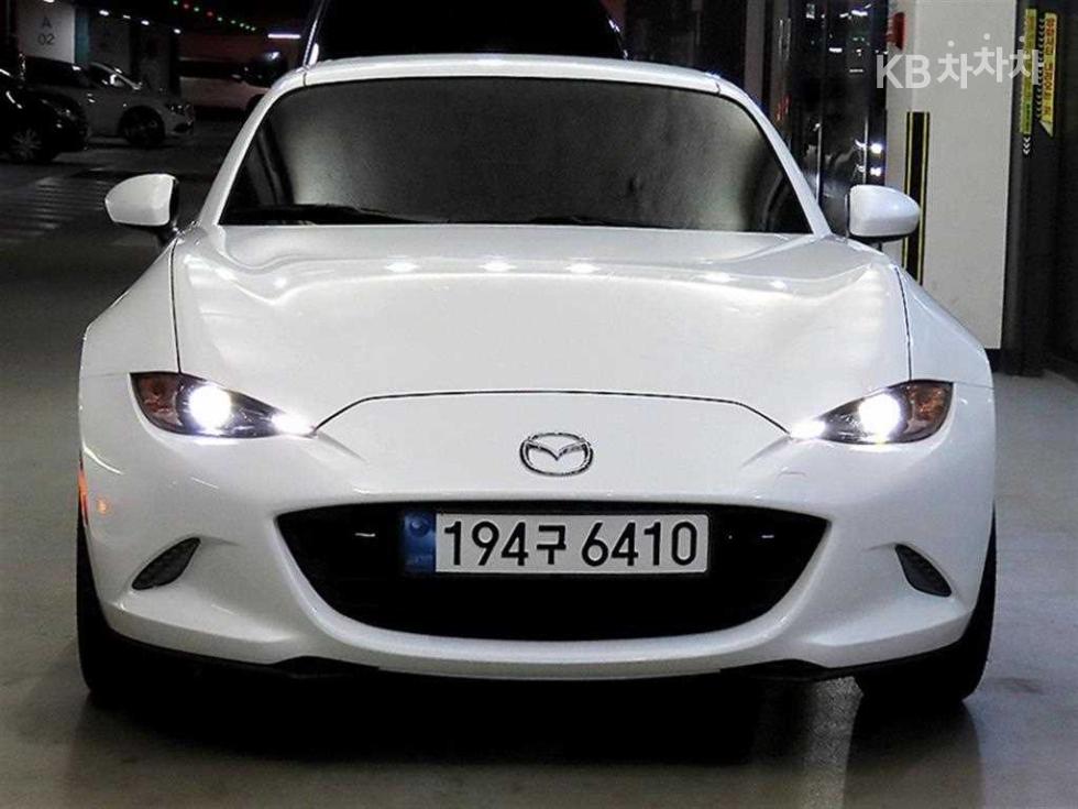 2022 - mazda mx-5
