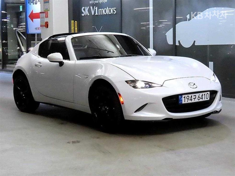 2022 - mazda mx-5