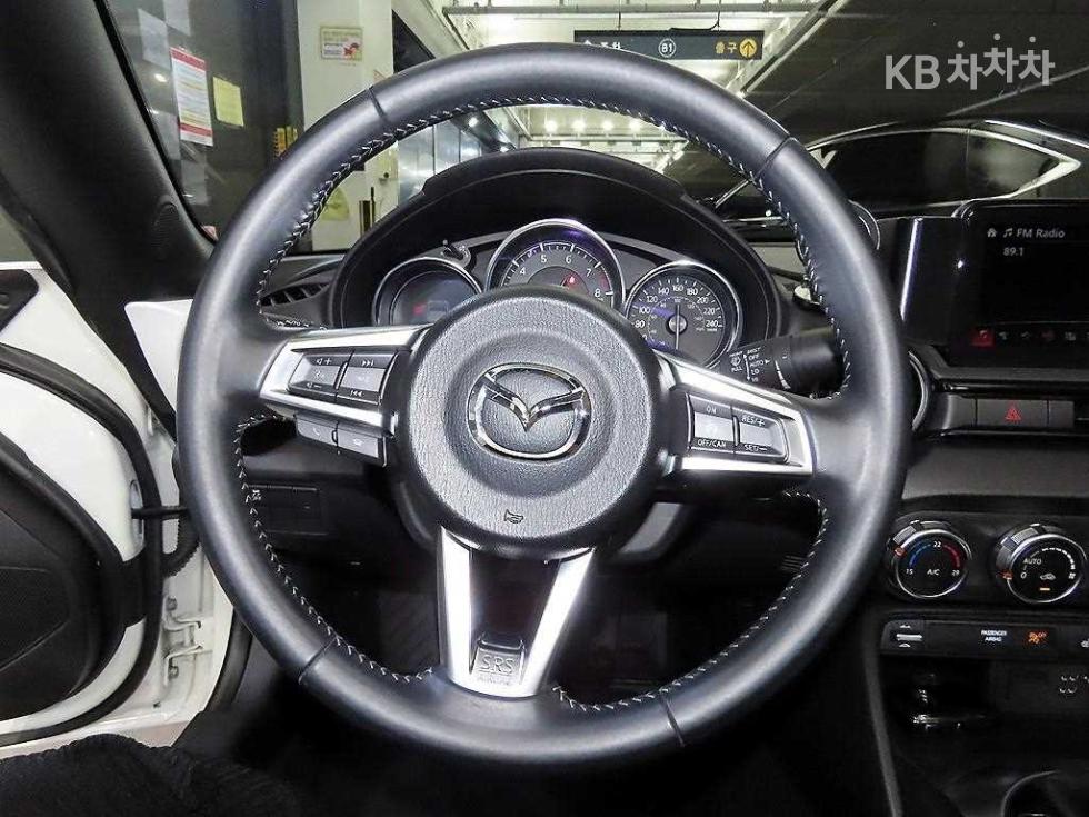 2022 - mazda mx-5