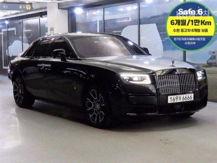 Rolls-Royce Ghost 6.75 V12 — foto 1