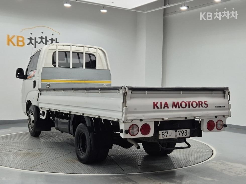2017 - kia bongo iii