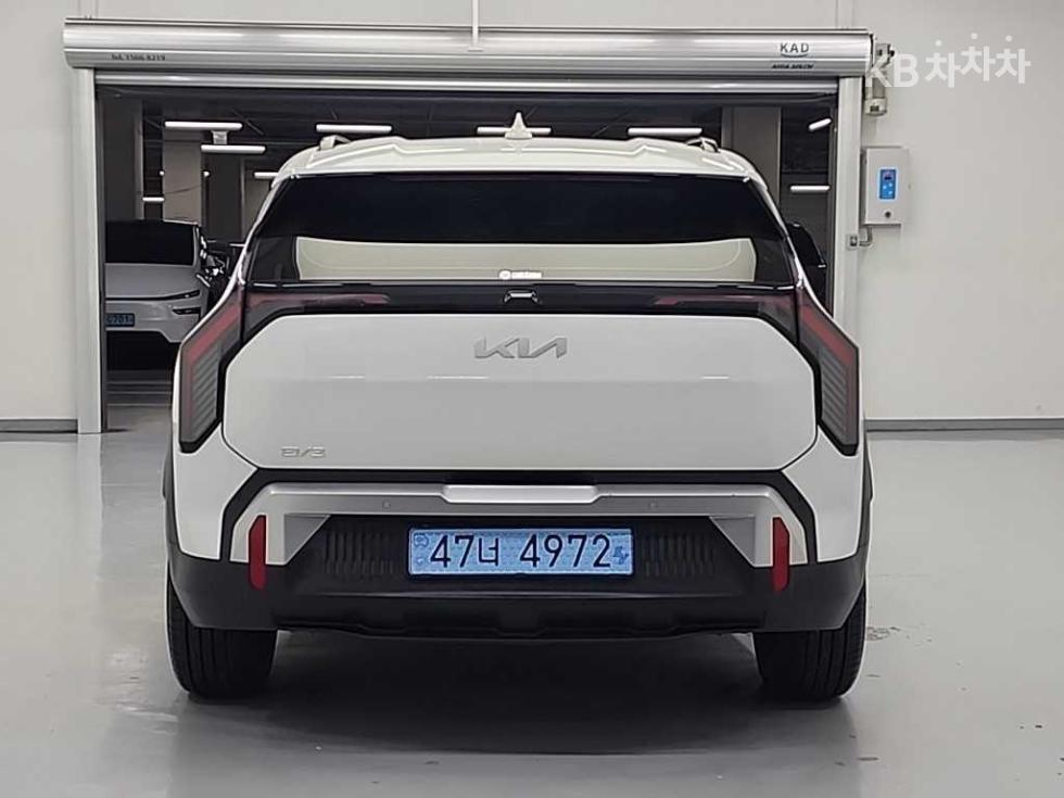 2025 - kia ev3