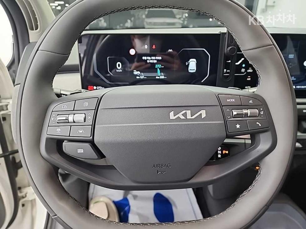 2025 - kia ev3
