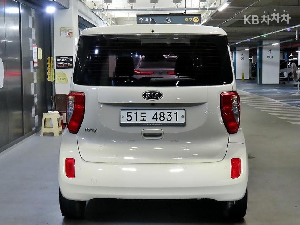 2012 - kia ray