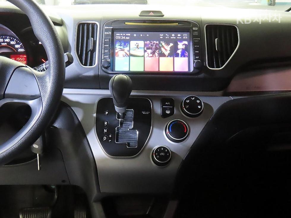 2012 - kia ray
