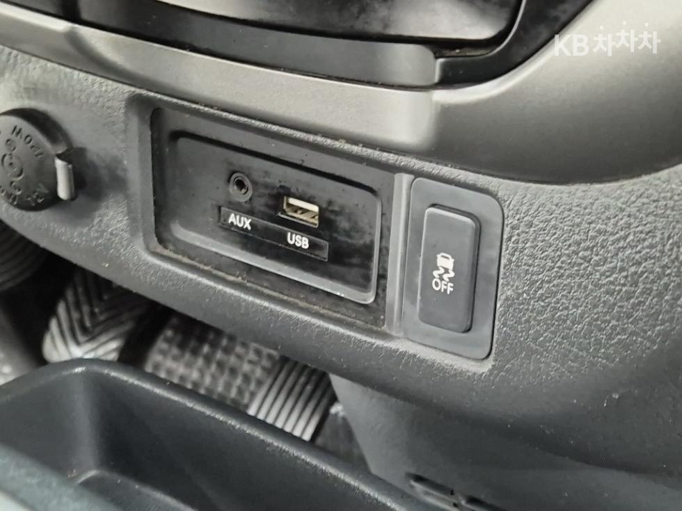 2019 - kia bongo iii