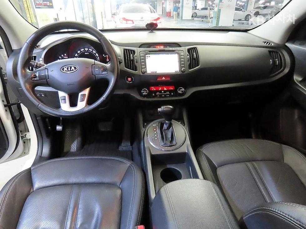 2011 - kia sportage