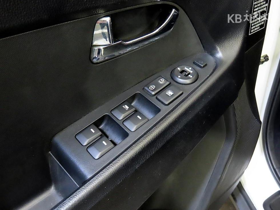 2011 - kia sportage
