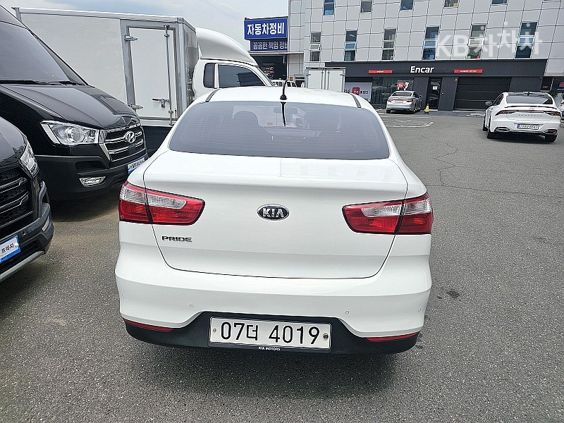 2017 - kia pride