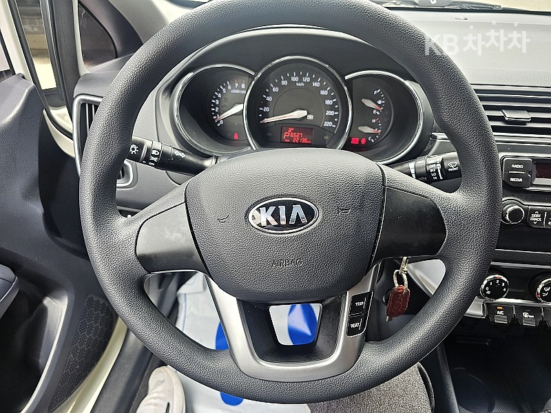 2017 - kia pride