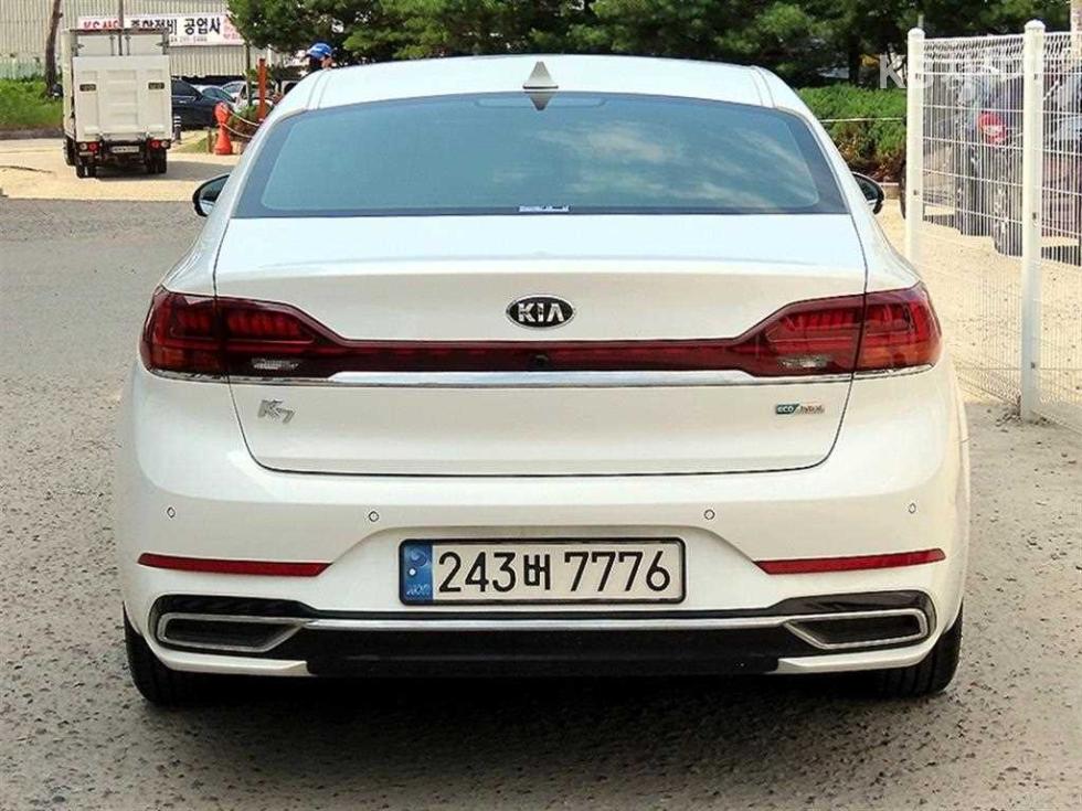2021 - kia k7