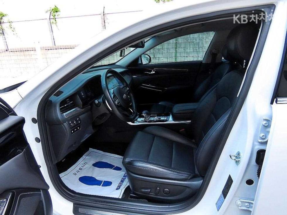 2021 - kia k7