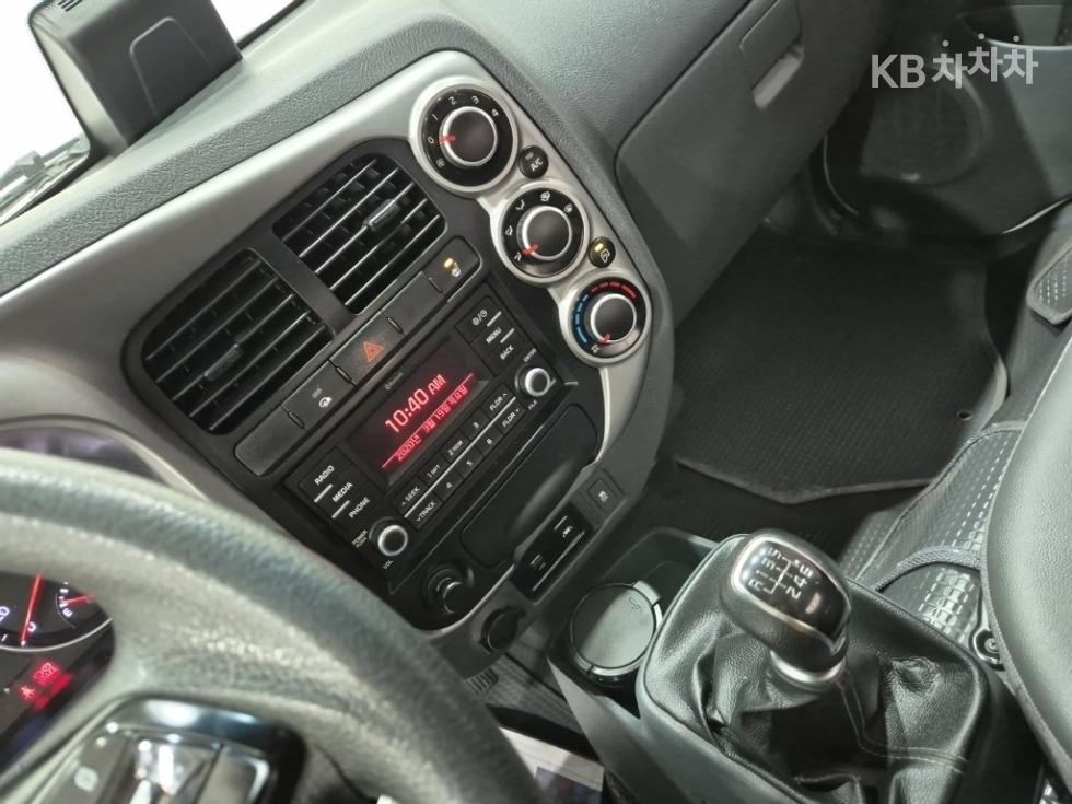 2022 - kia bongo iii