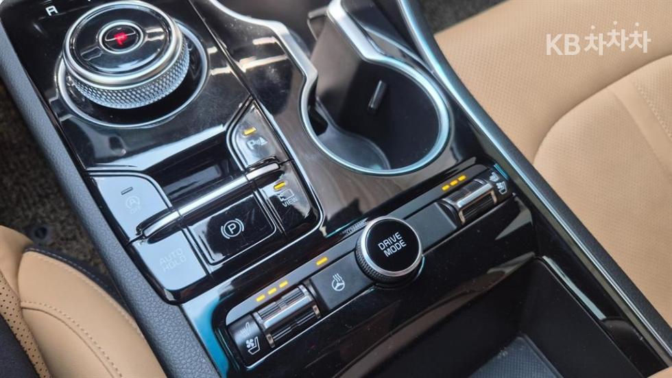2020 - kia k5