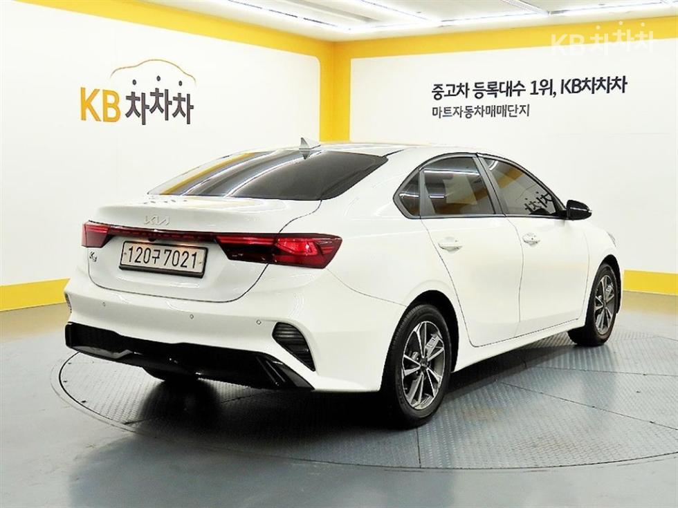 2022 - kia k3