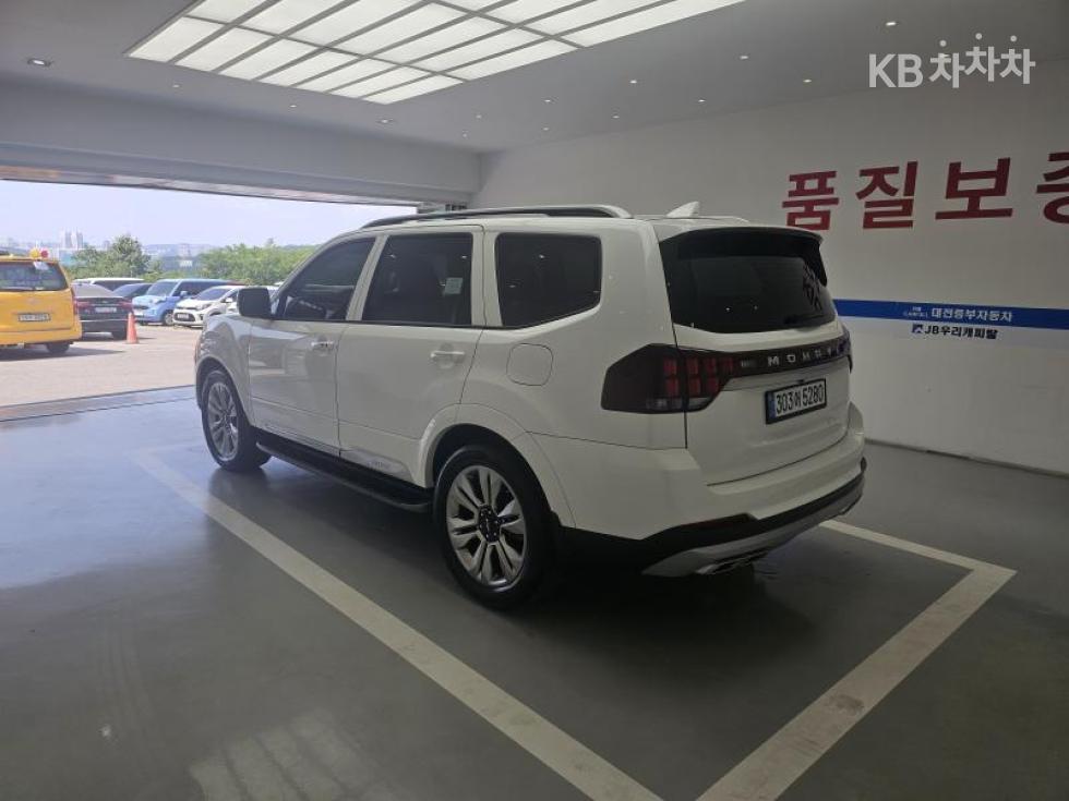 2022 - kia mohave