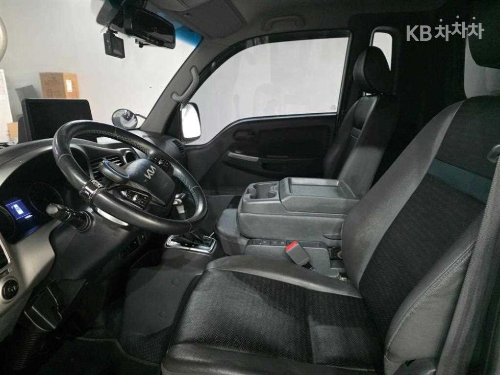 2022 - kia bongo iii
