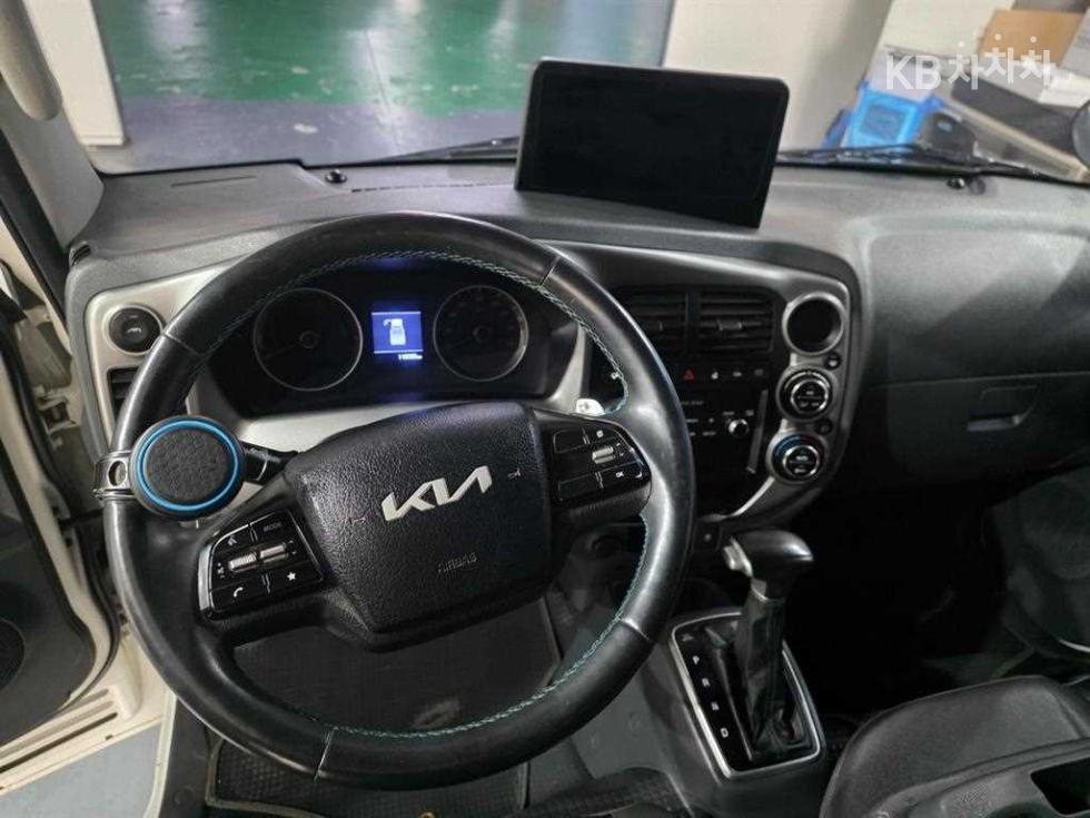 2022 - kia bongo iii
