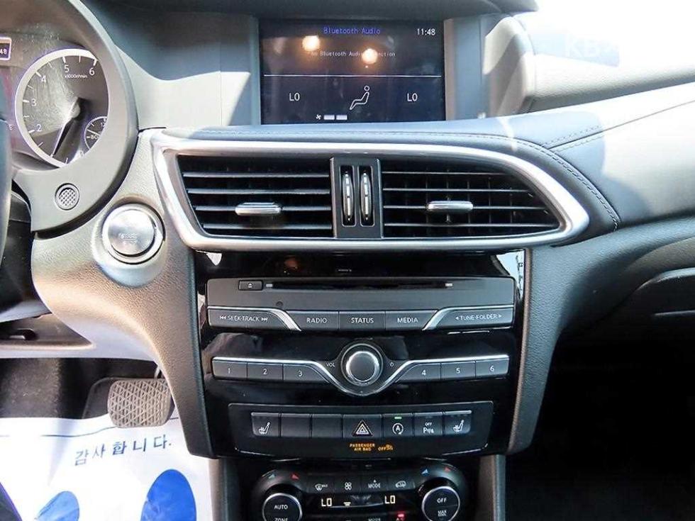 2019 - infiniti qx30