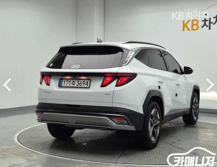 Hyundai Tucson Hybrid NX4 1.6T HEV 4WD Premium — фото 4