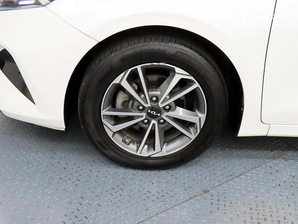 2022 - kia k3