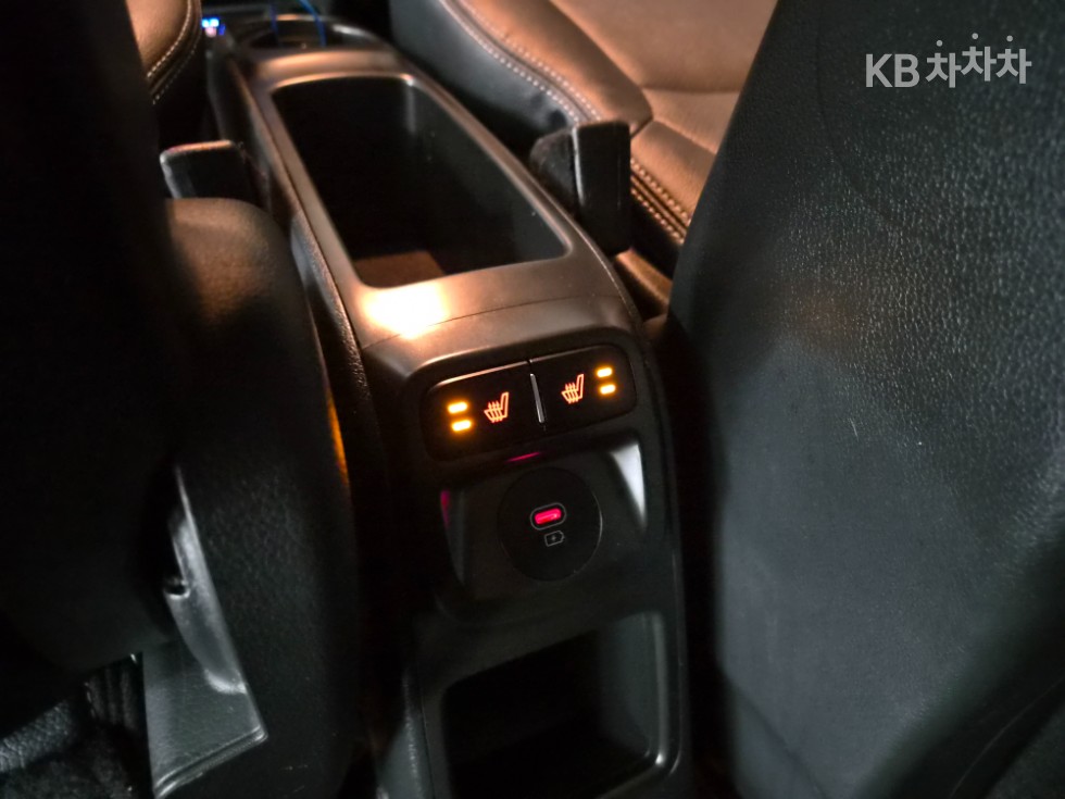 2023 - kia kia