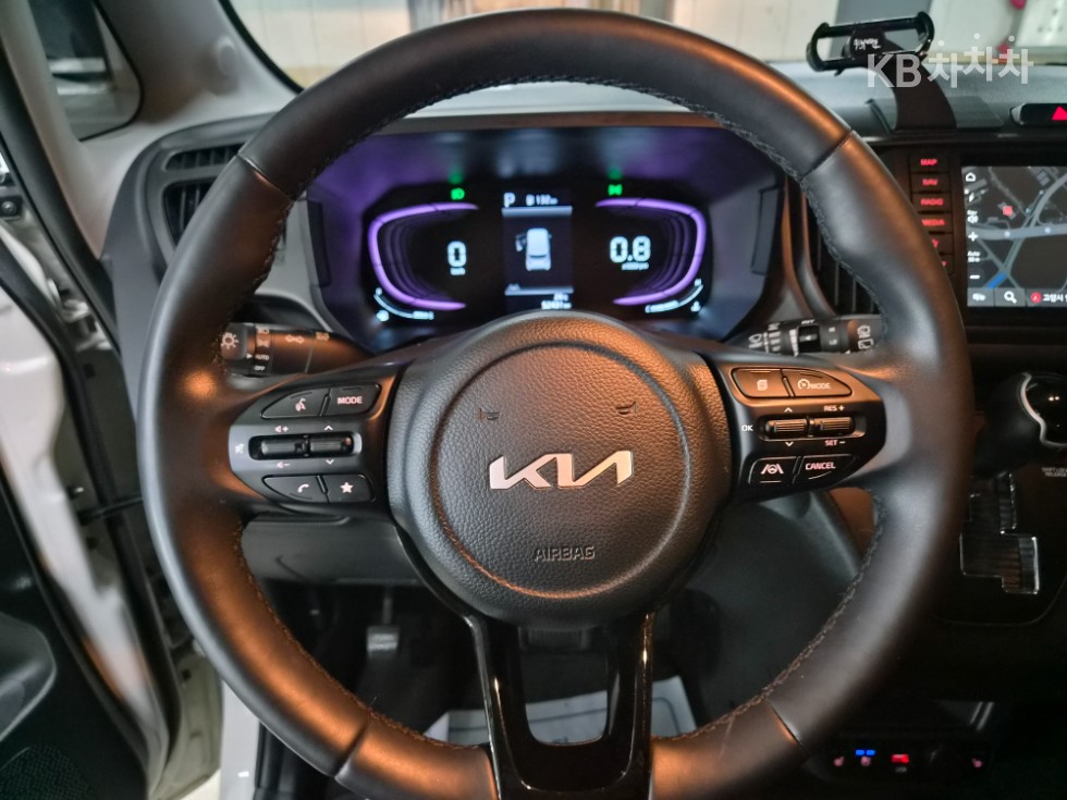 2023 - kia kia